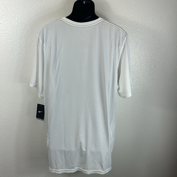 Nike DriFit - Picture 5 of 9